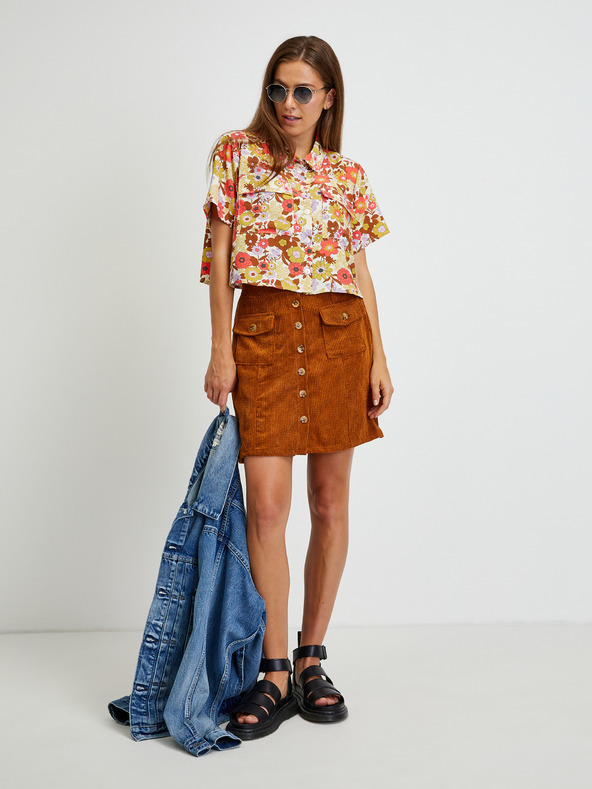 Noisy May Barna és krémszínű virágos rövid póló Noisy May Nika