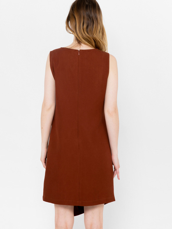 CAMAIEU Barna aszimmetrikus ruha díszgombokkal CAMAIEU