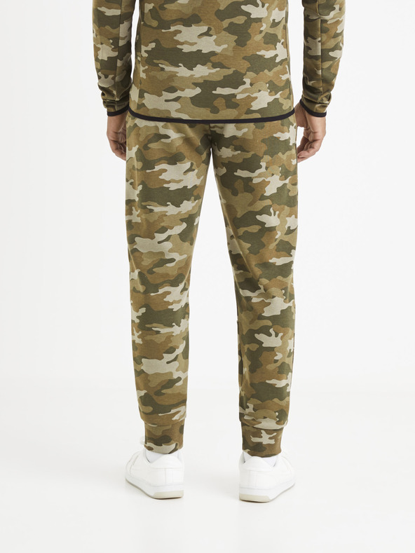 Celio Khaki színű, mintás melegítőnadrág Celio Vojogyoke