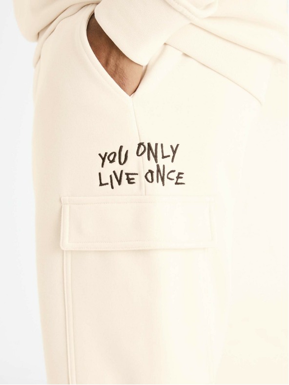 Celio Krémszínű férfi melegítőnadrág zsebekkel Celio Boslap