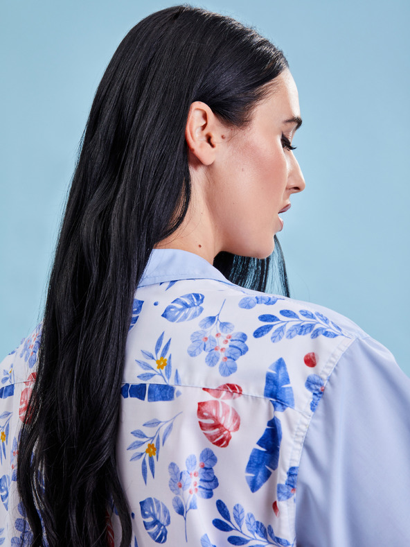 ZOOT.collab Kék női ing virágos hátlappal a BESKY by ZOOT kollekcióból