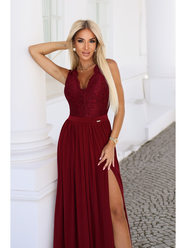numoco Hosszú LEA ruha csipke kivágással és oldalsó hasítékkal - bordó