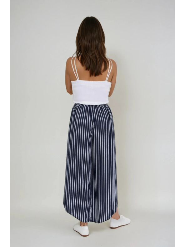 Moodo Női aszimmetrikus nadrág felhasítással