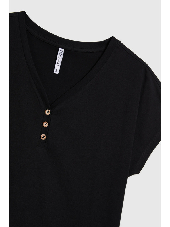 Moodo Fekete női blúz díszgombokkal