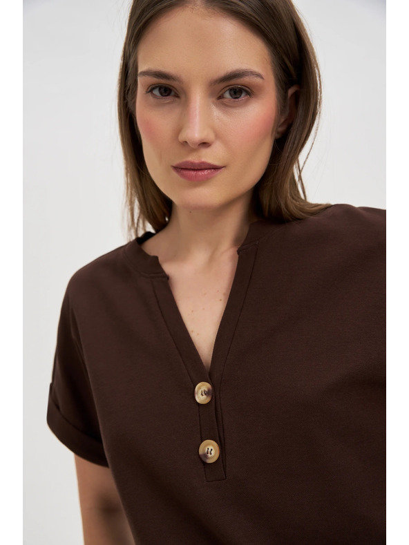 Moodo Barna laza felső