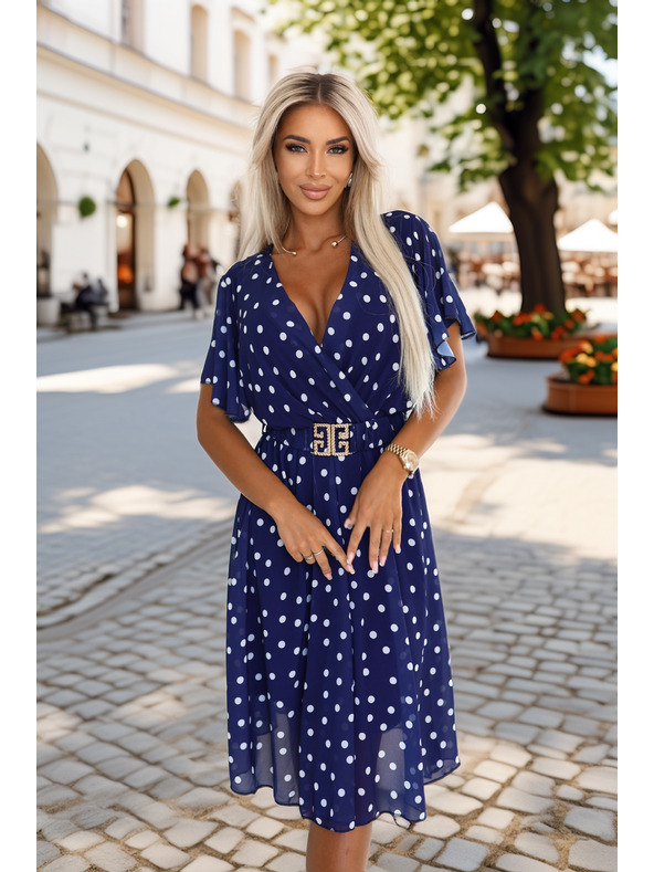 numoco Sötétkék ruha fehér pöttyökkel, átlapolós nyakkal és díszövvel