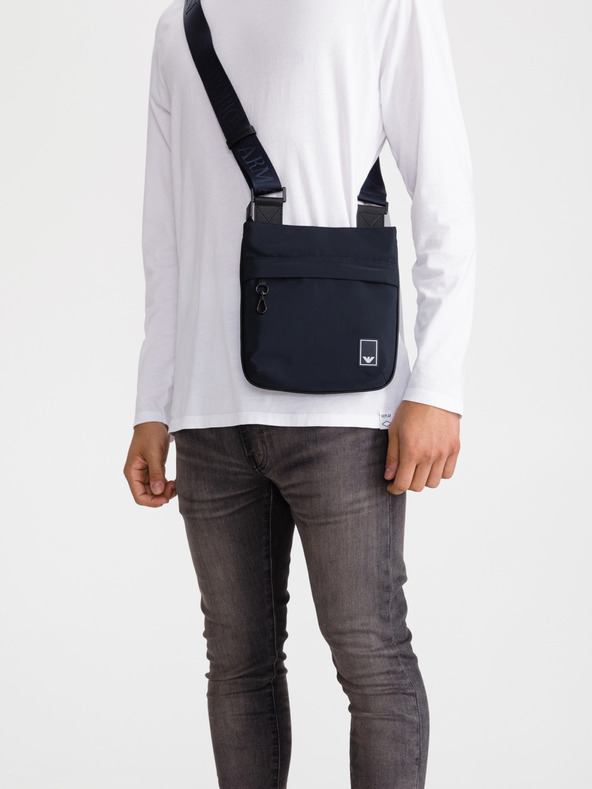 Emporio Armani Cross body táska Emporio Armani
