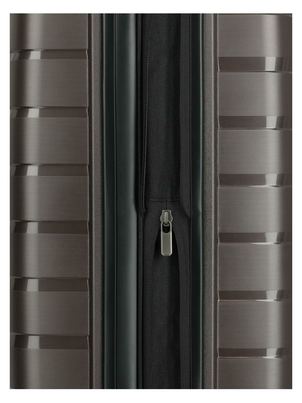 Travelite Travelite Air Base M utazóbőrönd Kávé