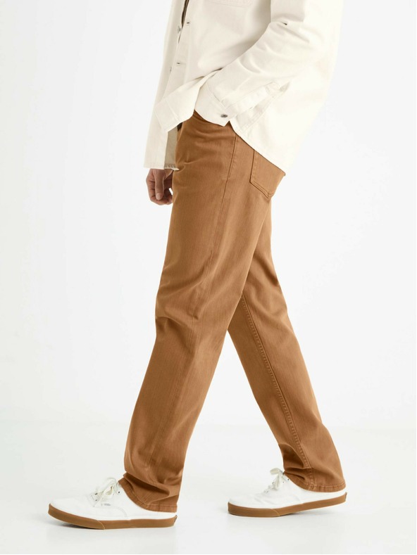 Celio Barna férfi egyenes szabású farmer Celio Vopry1