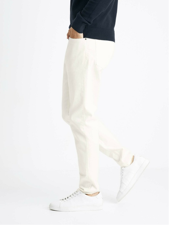 Celio Krémszínű férfi slim fit farmer Celio Coslim4