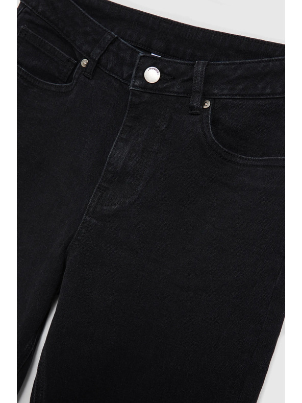 Moodo Fekete női farmer