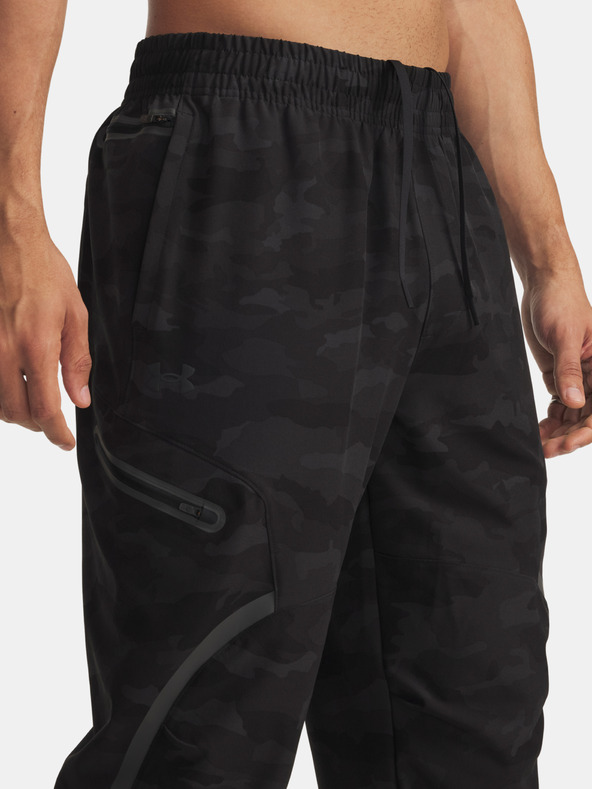 Under Armour Férfi sportnadrág Under Armour UA Unstoppable Cargo Pant-BLK
