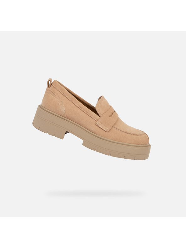 Geox Bézs színű női Geox Spherica Ec7 loaferek