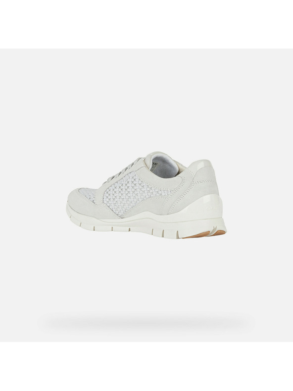 Geox Fehér női sportcipő Geox Sukie