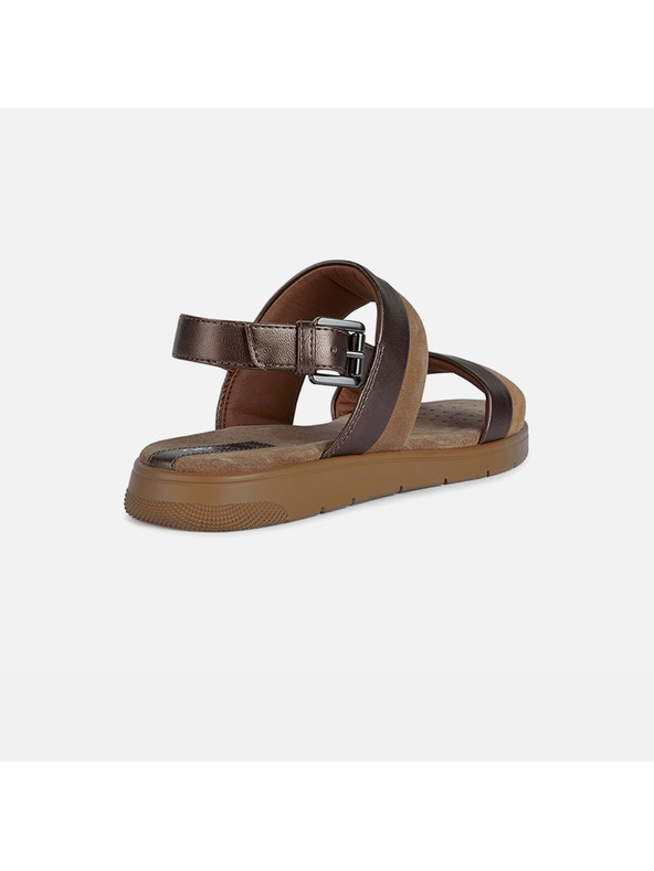 Geox Barna női szandál bőr részletekkel Geox Dandra