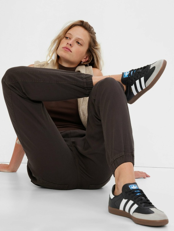 GAP Nadrág joggers GAP
