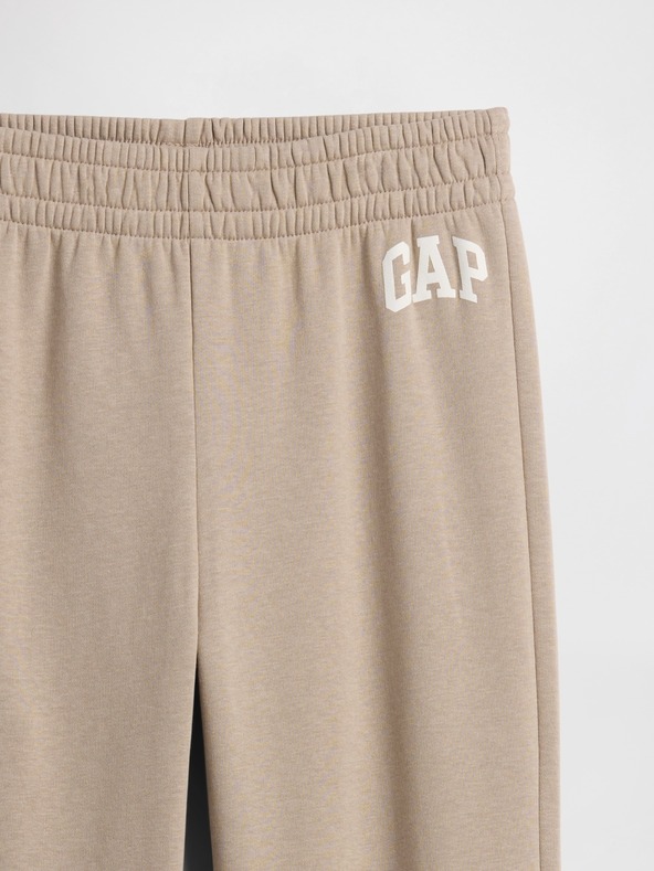 GAP Gyerek fleece sportnadrág logóval army GAP