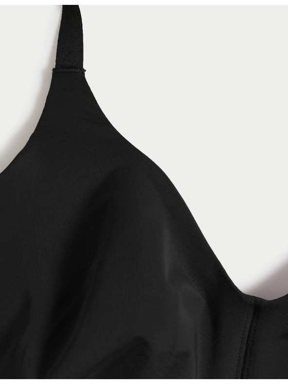 Marks & Spencer Flexifit™ merevítő alatti, zsugorodó melltartó, 4 x 5 méret, merevítővel. C-G Marks & Spencer fekete