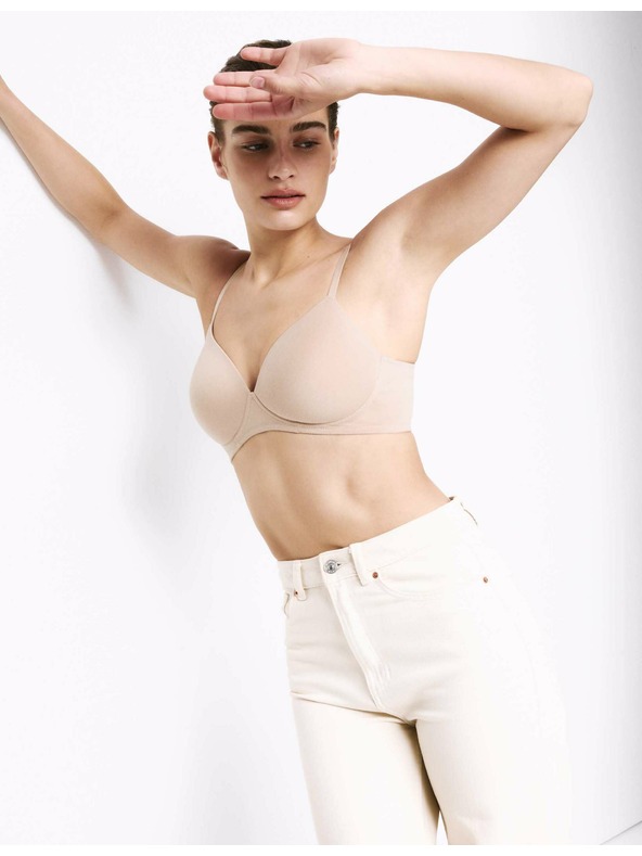 Marks & Spencer Három női merevítővel ellátott női melltartó készlet bézs, fekete és fehér színben Marks & Spencer