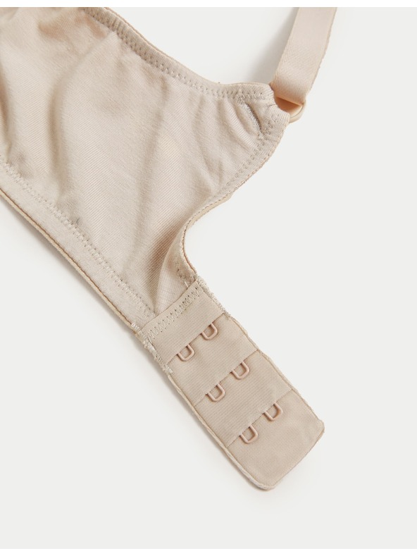 Marks & Spencer Három női merevítővel ellátott női melltartó készlet bézs, fekete és fehér színben Marks & Spencer