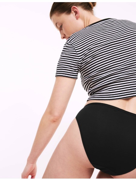 Marks & Spencer 5 darabos készlet pamutból és modálból készült derékalsó, nem látható szegélyű, magasan kivágott Marks & Spencer black