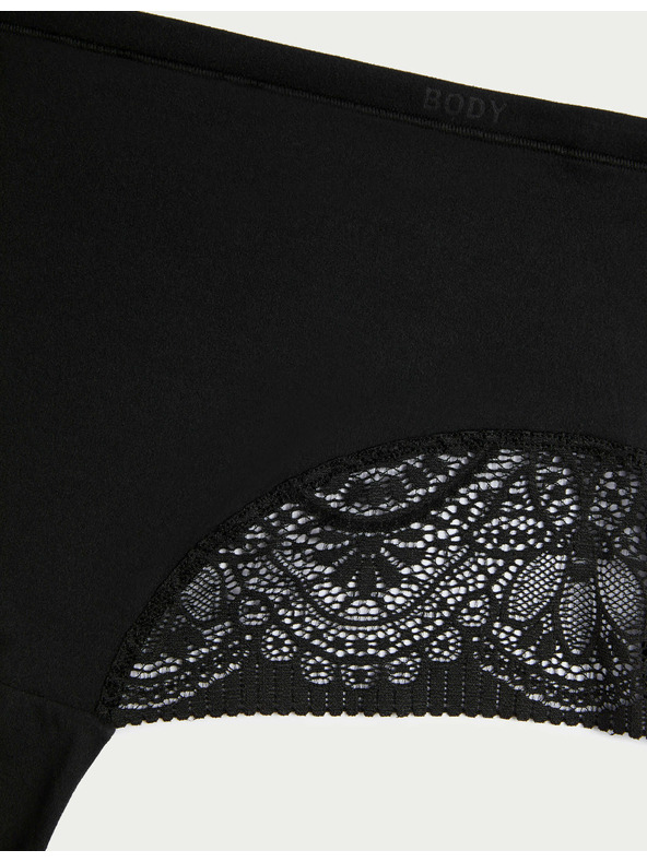 Marks & Spencer Három darabos női magas derekú, csipkés bugyi készlet fekete színben Marks & Spencer
