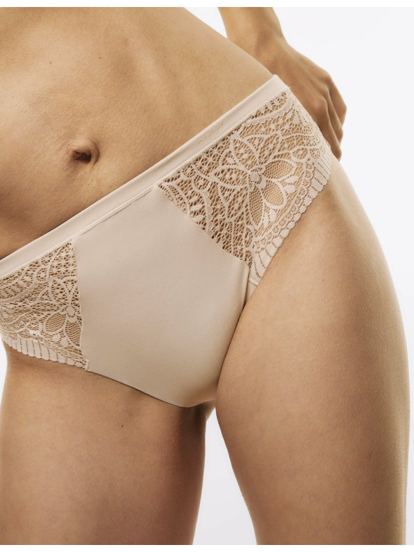 Marks & Spencer Magas kivágású Body Soft™ alsónadrág, 3 darabos szett Marks & Spencer bézs színű