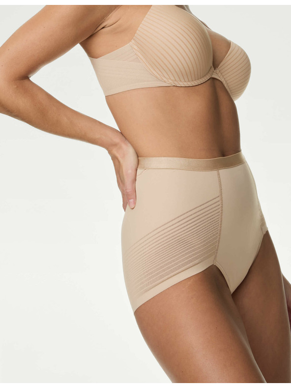 Marks & Spencer Bézs színű női Body Define™ feszesítő alsónadrág Marks & Spencer