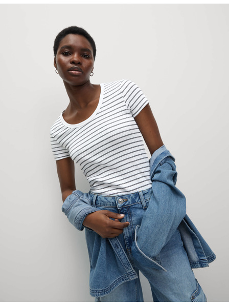 Marks & Spencer Csíkos póló ovális nyakkivágással, magas pamuttartalommal Marks & Spencer fehér