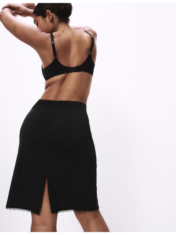 Marks & Spencer Cool Comfort™ technológiával ellátott alsószoknya (16"-29") Marks & Spencer fekete