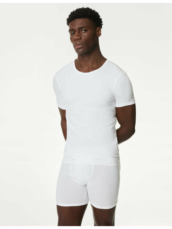 Marks & Spencer Három darabos férfi alap pólókészlet fehér színben, Marks & Spencer Cool & Fresh™ technológiával.
