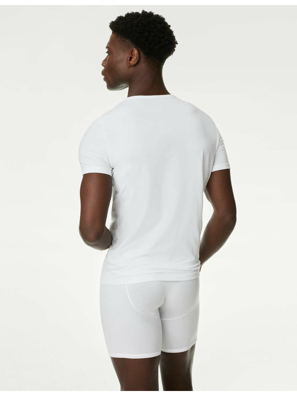 Marks & Spencer Három darabos férfi alap pólókészlet fehér színben, Marks & Spencer Cool & Fresh™ technológiával.