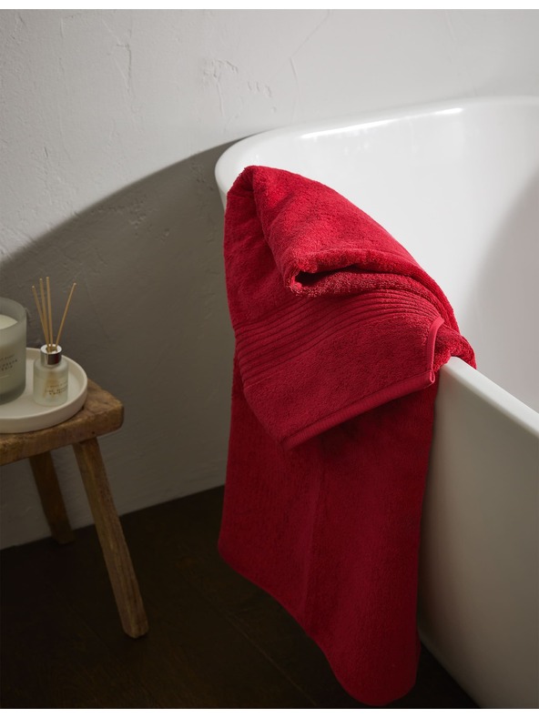 Marks & Spencer Luxus törölköző egyiptomi pamutból Marks & Spencer piros