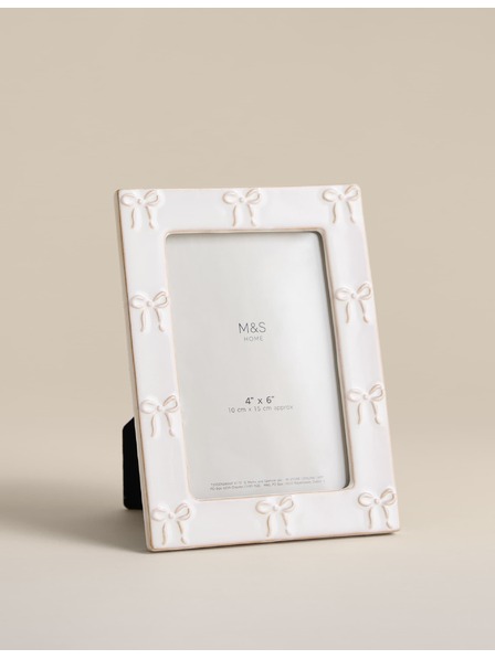 Marks & Spencer Marks & Spencer kerámia masnival díszített fényképkeret 4x6 hüvelyk fehér