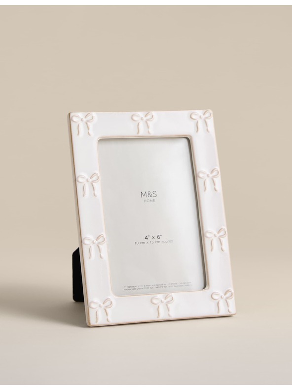 Marks & Spencer Marks & Spencer kerámia masnival díszített fényképkeret 4x6 hüvelyk fehér