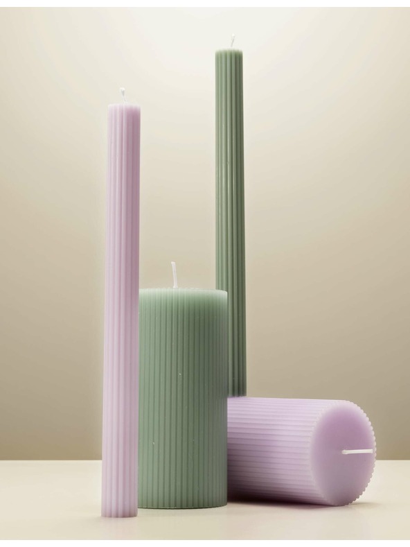 Marks & Spencer Rücskös oszlopgyertya Marks & Spencer lila