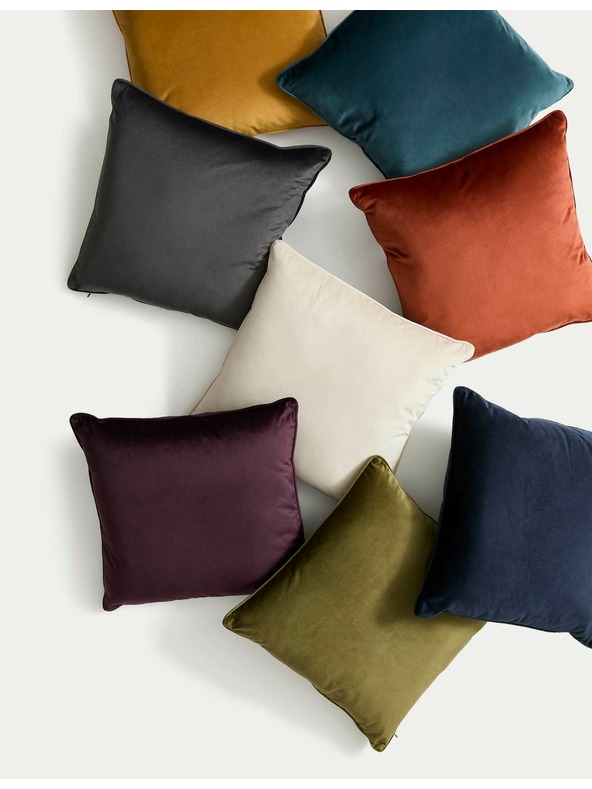 Marks & Spencer Bársony párnahuzat szegéllyel Marks & Spencer sárga