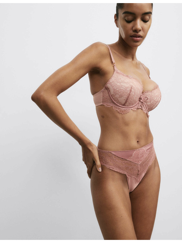 Marks & Spencer Csipkés balkón melltartó merevítővel és Forget Me Not mintával (A-E) Marks & Spencer barna