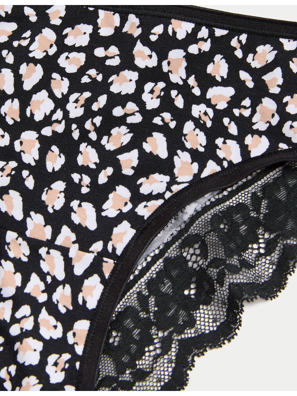 Marks & Spencer Brazil fazonú alsónemű mintával és magas pamuttartalommal Marks & Spencer fehér