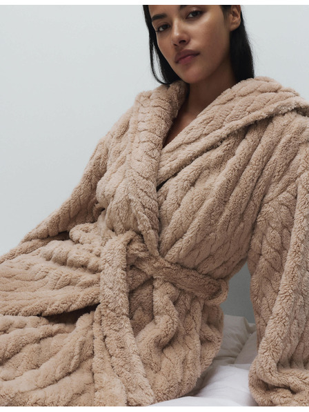 Marks & Spencer Kapucnis hosszú zsorzsett fürdőköpeny Marks & Spencer törtfehér