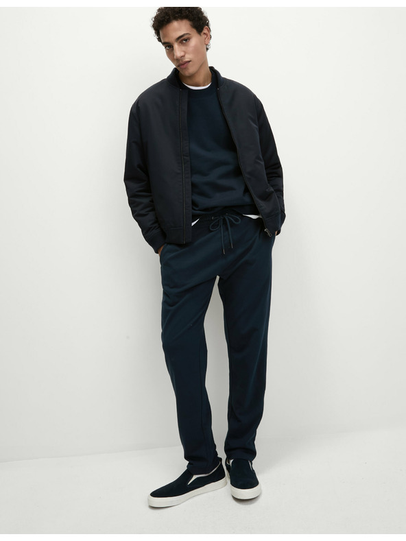 Marks & Spencer Egyenes szárú melegítőnadrág húzózsinórral és magas pamuttartalommal Marks & Spencer tengerészkék