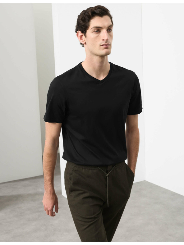 Marks & Spencer V-nyakú póló 100% Supima® pamutból Marks & Spencer fekete
