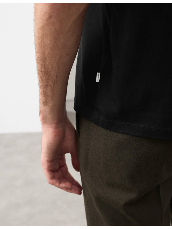 Marks & Spencer V-nyakú póló 100% Supima® pamutból Marks & Spencer fekete