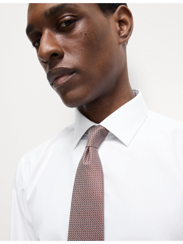 Marks & Spencer Marks & Spencer fehér, keskeny szabású ing nyakkendővel, könnyen vasalható