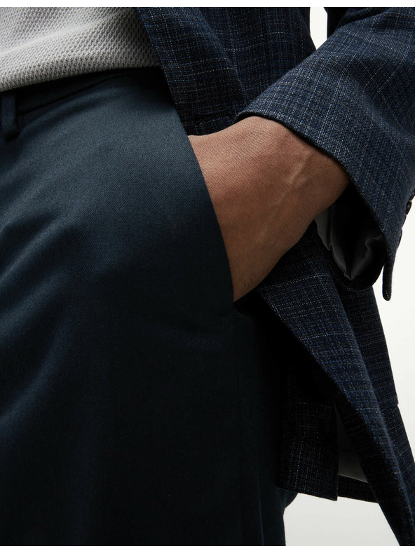 Marks & Spencer Normál szabású nadrág Smart Stretch technológiával Marks & Spencer tengerészkék