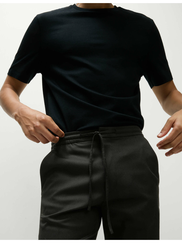 Marks & Spencer Rugalmas, klasszikus szabású formális nadrág Marks & Spencer fekete