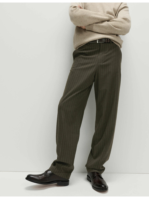 Marks & Spencer Sima, bő szabású nadrág finom csíkokkal Marks & Spencer barna