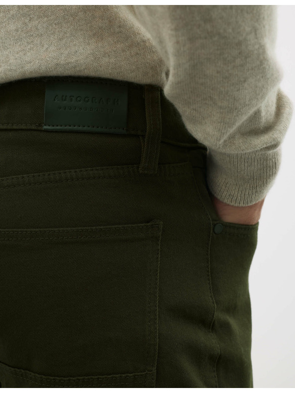 Marks & Spencer Sztreccs farmer 360 fokos rugalmassággal, szűkített szabás, Marks & Spencer zöld