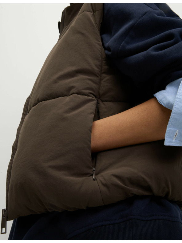 Marks & Spencer Marks & Spencer Thermowarmth™ technológiás rövid steppelt mellény barna