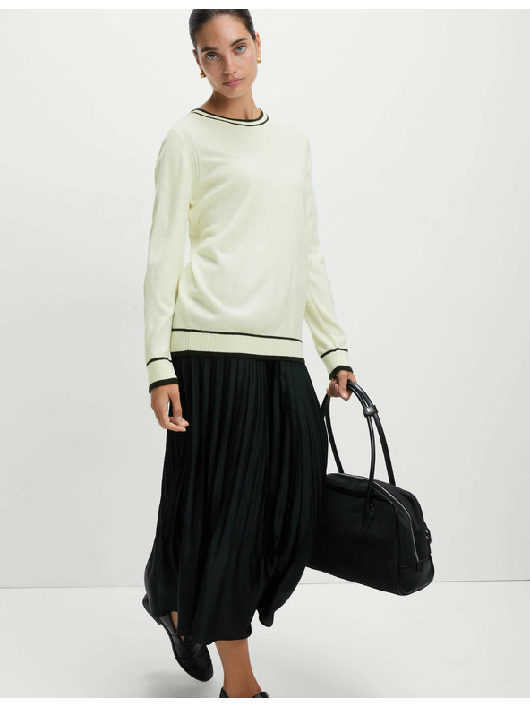 Marks & Spencer Marks & Spencer rendkívül puha nyakbavaló pulóver kontrasztos szegéllyel törtfehér